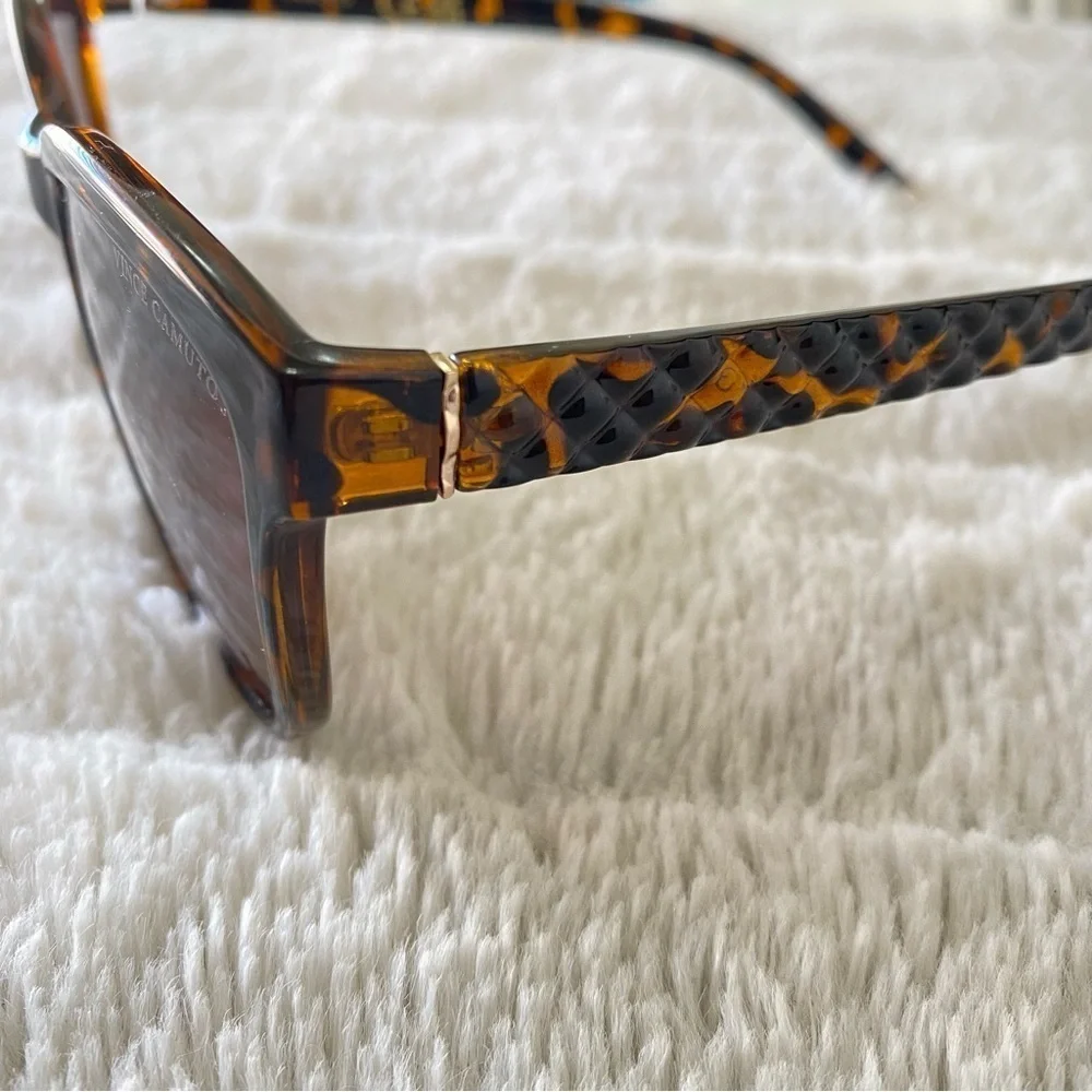 Vince Camuto Leopard Cat Eye Sunglasses New